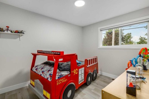 310 Wascana Crescent Se, Calgary, AB - Indoor