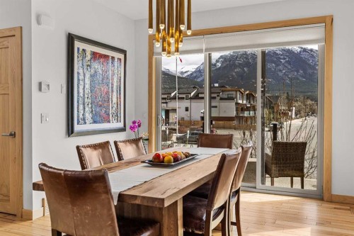 700 8 Avenue, Canmore, AB - Indoor Photo Showing Dining Room