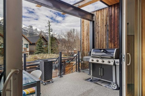 700 8 Avenue, Canmore, AB -  With Exterior