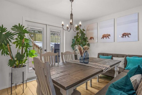 108 Glacier Drive, Banff, AB - Indoor Photo Showing Dining Room