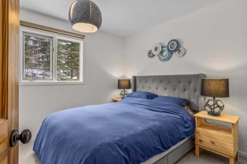 108 Glacier Drive, Banff, AB - Indoor Photo Showing Bedroom