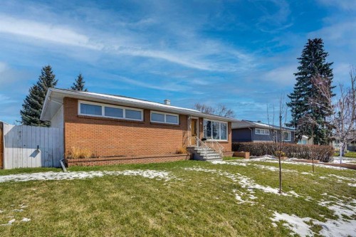 36 Malibou Road Sw, Calgary, AB - Outdoor