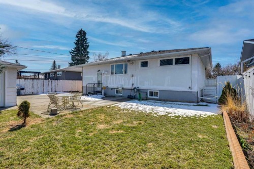 36 Malibou Road Sw, Calgary, AB - Outdoor