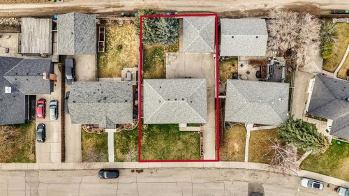 36 Malibou Road Sw, Calgary, AB - Outdoor
