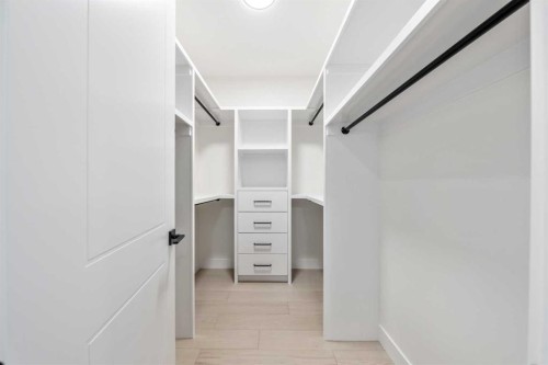 2433 23 Street Nw, Calgary, AB - Indoor