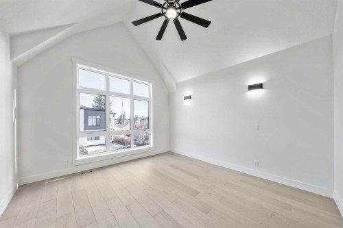 2433 23 Street Nw, Calgary, AB - Indoor Photo Showing Other Room