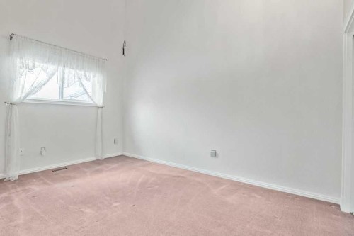 5 Stimson Road Sw, High River, AB - Indoor Photo Showing Other Room
