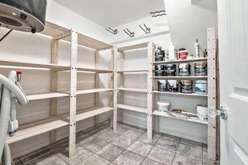 5 Stimson Road Sw, High River, AB - Indoor With Storage