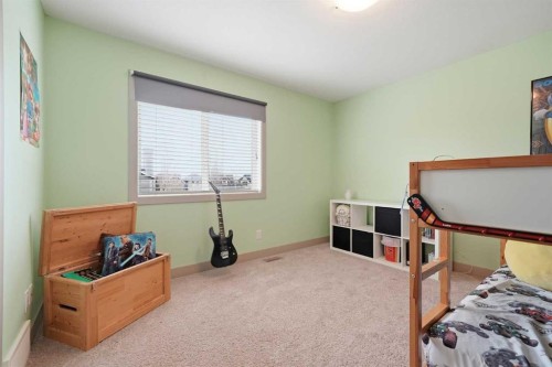 85 Mahogany Square Se, Calgary, AB - Indoor Photo Showing Bedroom