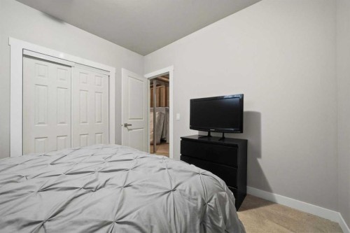 85 Mahogany Square Se, Calgary, AB - Indoor Photo Showing Bedroom