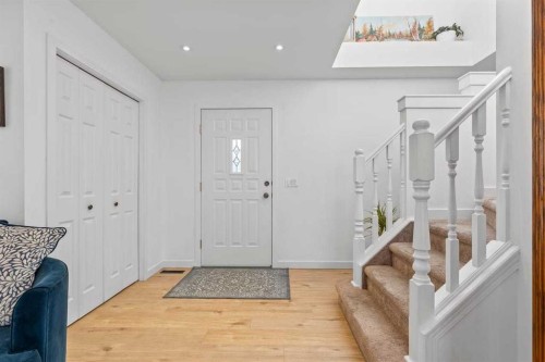 72 Crystalridge Crescent, Okotoks, AB - Indoor Photo Showing Other Room