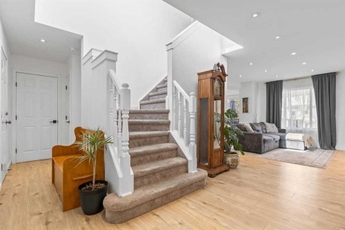 72 Crystalridge Crescent, Okotoks, AB - Indoor Photo Showing Other Room