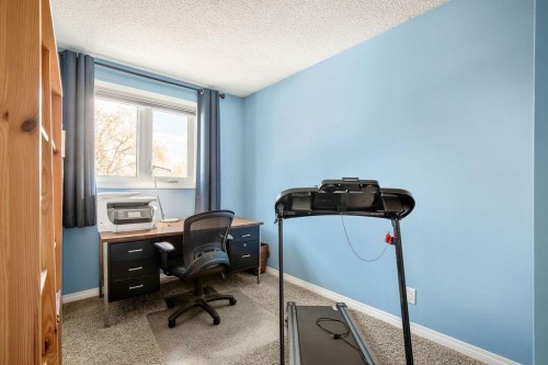 64 Erin Ridge Road Se, Calgary, AB - Indoor Photo Showing Office