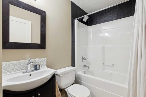 44 Aspen Summit Drive Sw, Calgary, AB - Indoor Photo Showing Bathroom
