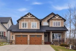 6 Tusslewood Heights NW Calgary, AB T3L 2M6