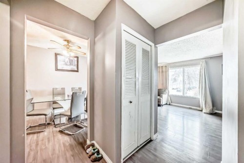3341 Doverthorn Road Se, Calgary, AB - Indoor Photo Showing Other Room