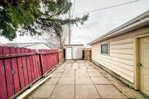3341 Doverthorn Road Se, Calgary, AB - Outdoor With Exterior