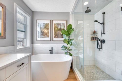 75 Copperfield Rise Se, Calgary, AB - Indoor Photo Showing Bathroom