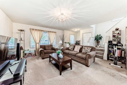 198 Copperfield Gardens Se, Calgary, AB - Indoor Photo Showing Living Room