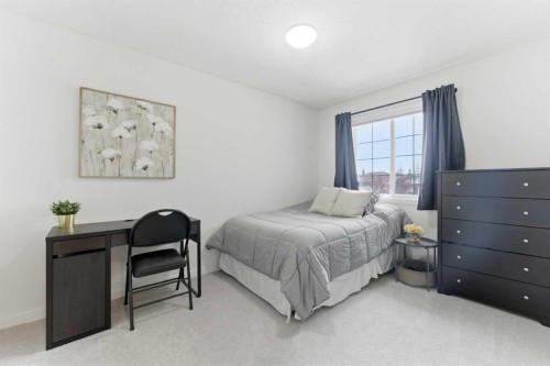 40 Tuscany Ridge Green Nw, Calgary, AB - Indoor Photo Showing Bedroom