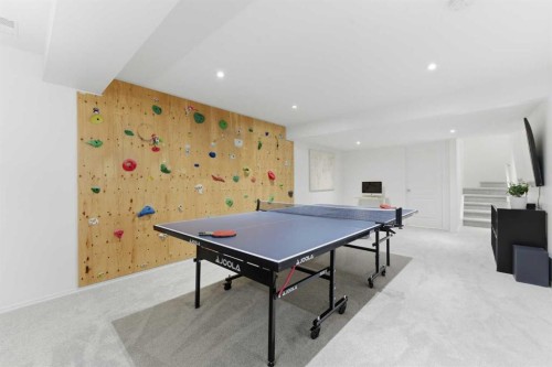 40 Tuscany Ridge Green Nw, Calgary, AB - Indoor Photo Showing Other Room