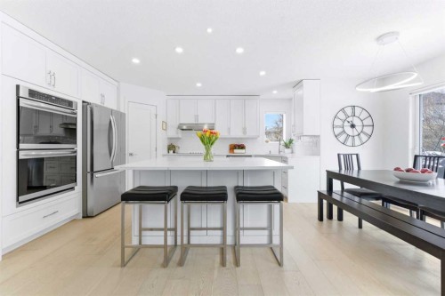 40 Tuscany Ridge Green Nw, Calgary, AB - Indoor Photo Showing Other Room