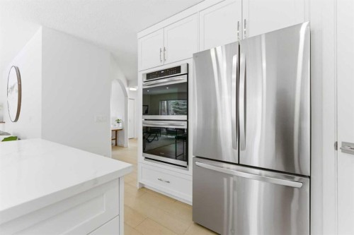 40 Tuscany Ridge Green Nw, Calgary, AB - Indoor Photo Showing Kitchen