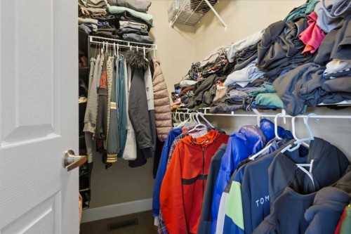 1441 Windstone Road Sw, Airdrie, AB - Indoor With Storage