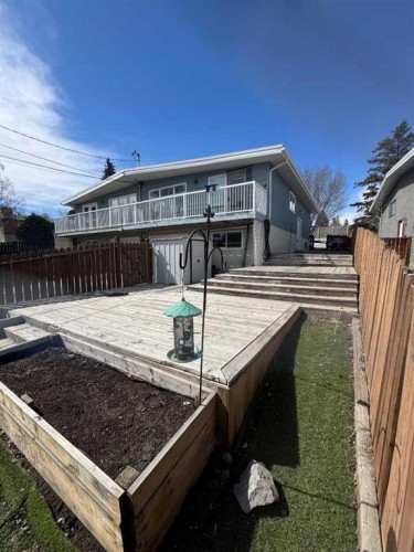 201 Holland Street Nw, Calgary, AB - Outdoor With Exterior