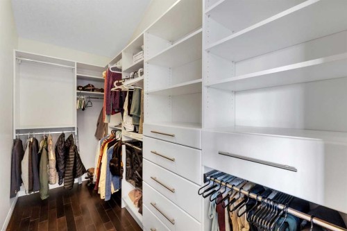 63 Panton View Nw, Calgary, AB - Indoor With Storage