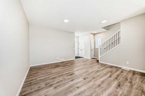 1098 Sawgrass Link Nw, Airdrie, AB - Indoor Photo Showing Other Room