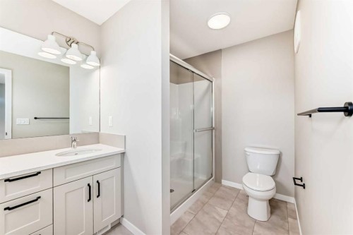 1098 Sawgrass Link Nw, Airdrie, AB - Indoor Photo Showing Bathroom