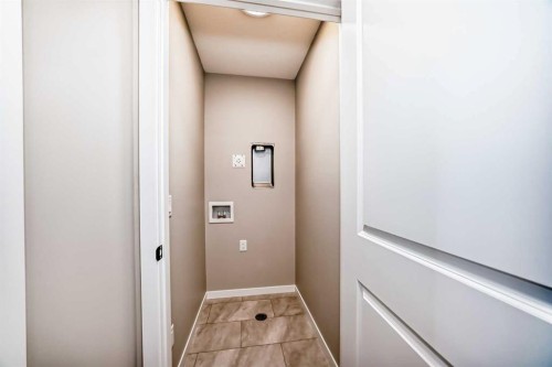 1098 Sawgrass Link Nw, Airdrie, AB - Indoor Photo Showing Other Room