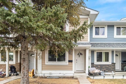 355 Georgian Villas, Calgary, AB - Outdoor With Facade