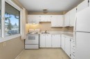 355 Georgian Villas, Calgary, AB  - Indoor Photo Showing Kitchen 