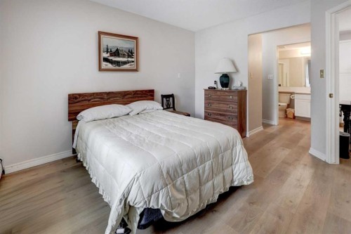 101-6800 Hunterview Drive Nw, Calgary, AB - Indoor Photo Showing Bedroom
