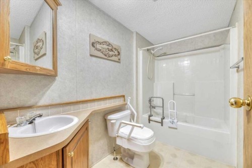 38 Doubletree Way, Strathmore, AB 