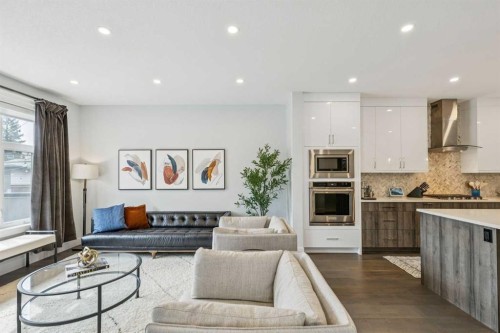 2826 40 Street Sw, Calgary, AB - Indoor