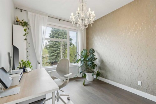 2826 40 Street Sw, Calgary, AB - Indoor Photo Showing Office