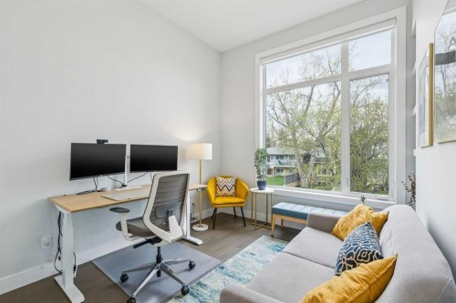 2826 40 Street Sw, Calgary, AB - Indoor Photo Showing Office