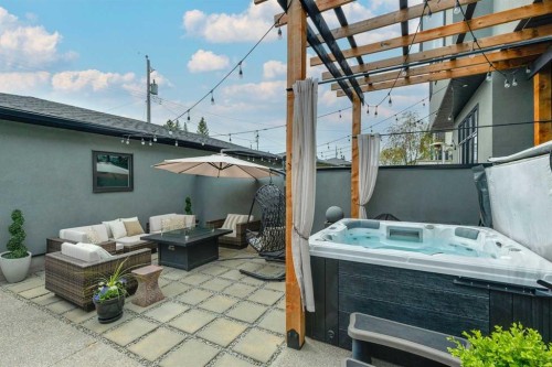 2826 40 Street Sw, Calgary, AB - Outdoor With Exterior
