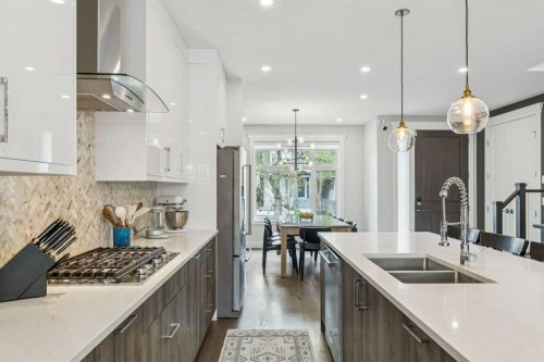 2826 40 Street Sw, Calgary, AB - Indoor Photo Showing Kitchen With Double Sink With Upgraded Kitchen