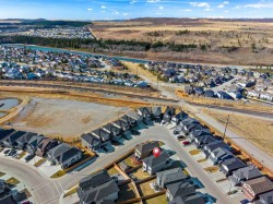 32 Paint Horse Crescent Cochrane, AB T4C 2V7