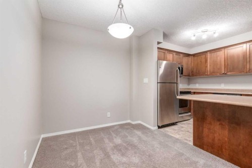 1014-1111 6 Avenue Sw, Calgary, AB - Indoor Photo Showing Kitchen