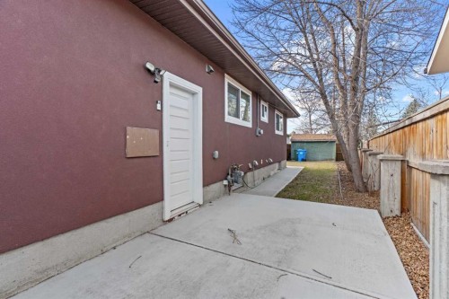304 Huntbourne Hill Ne, Calgary, AB - Outdoor With Exterior