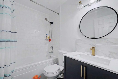 38 Whitman Close Ne, Calgary, AB - Indoor Photo Showing Bathroom
