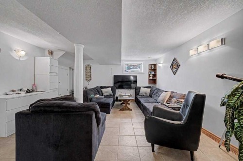 38 Whitman Close Ne, Calgary, AB - Indoor