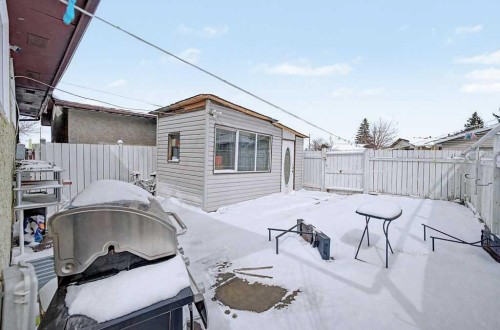 38 Whitman Close Ne, Calgary, AB - Outdoor