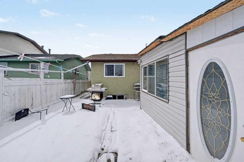 38 Whitman Close Ne, Calgary, AB - Outdoor With Exterior