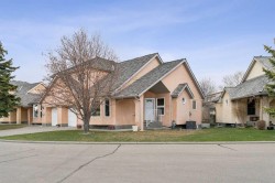 8-26 Quigley Drive Cochrane, AB T4C 1M2